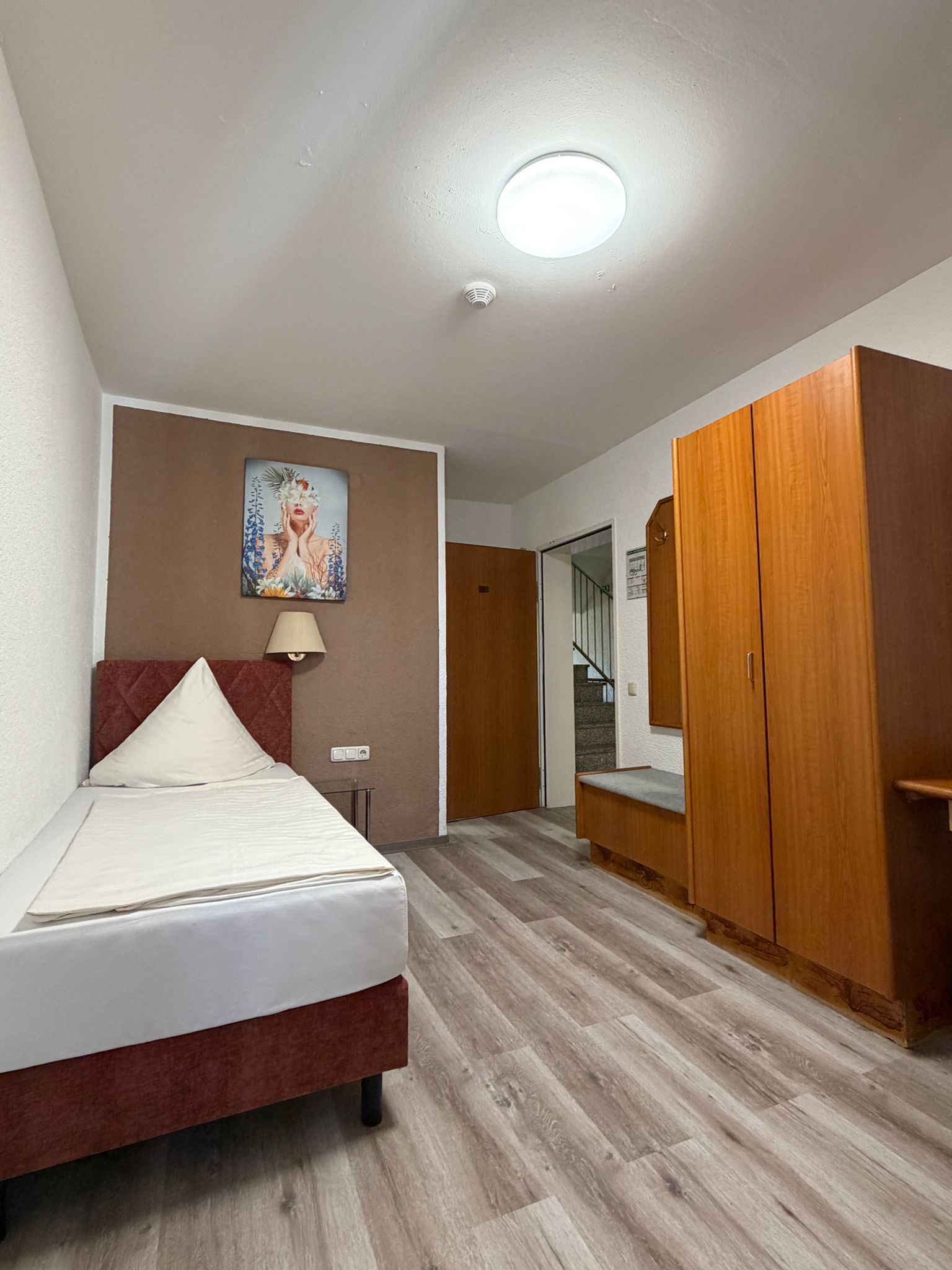 Blick auf Hotel-Restaurant Weller Riedstadt in Riedstadt